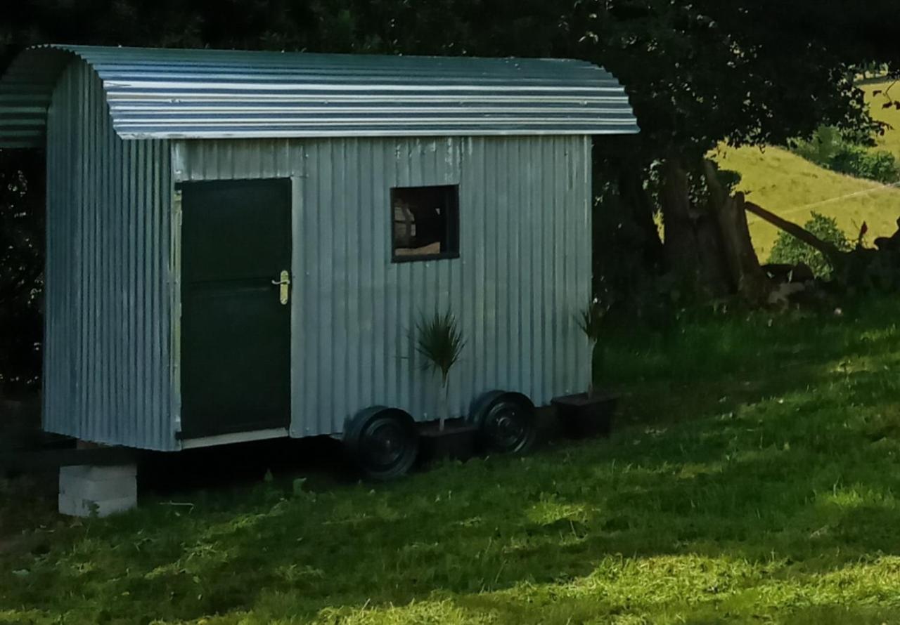 Orchard Meadow Shepherd Huts Leek-Buxton-Ashbourne Upper Elkstone 外观 照片
